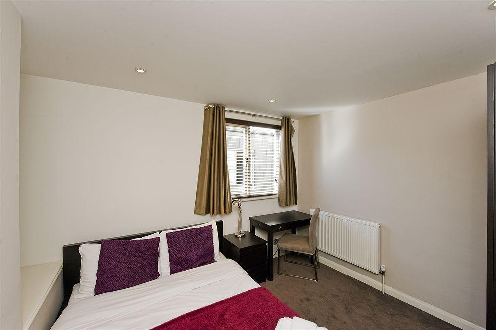 Native Fulham Apartment Londra Exterior foto
