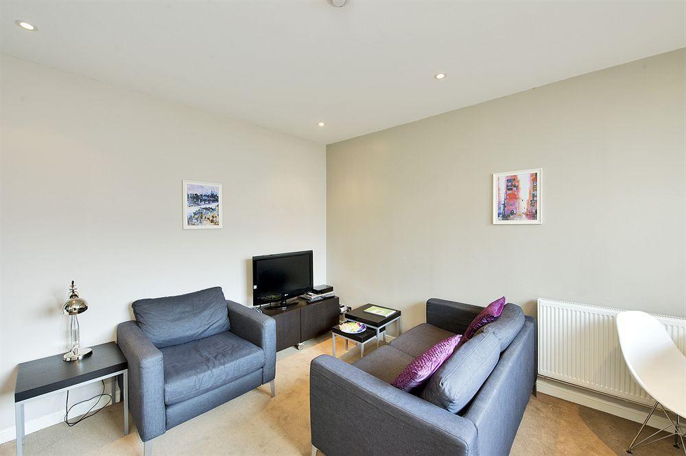 Native Fulham Apartment Londra Exterior foto