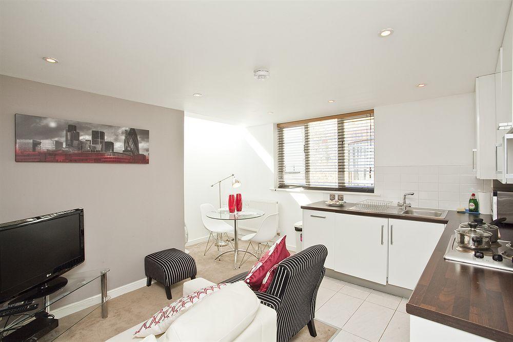 Native Fulham Apartment Londra Exterior foto