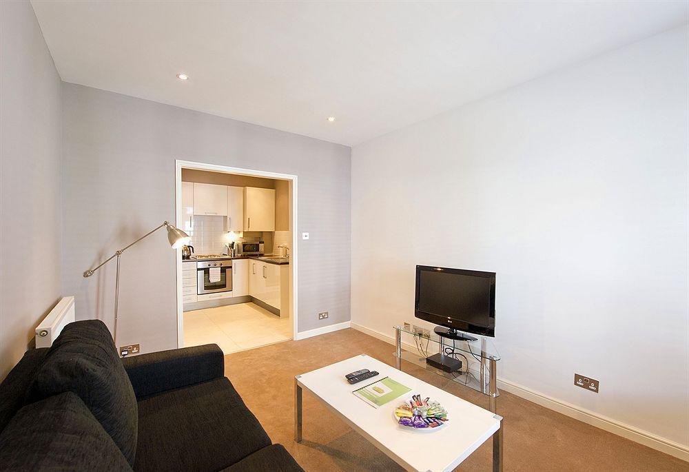 Native Fulham Apartment Londra Exterior foto