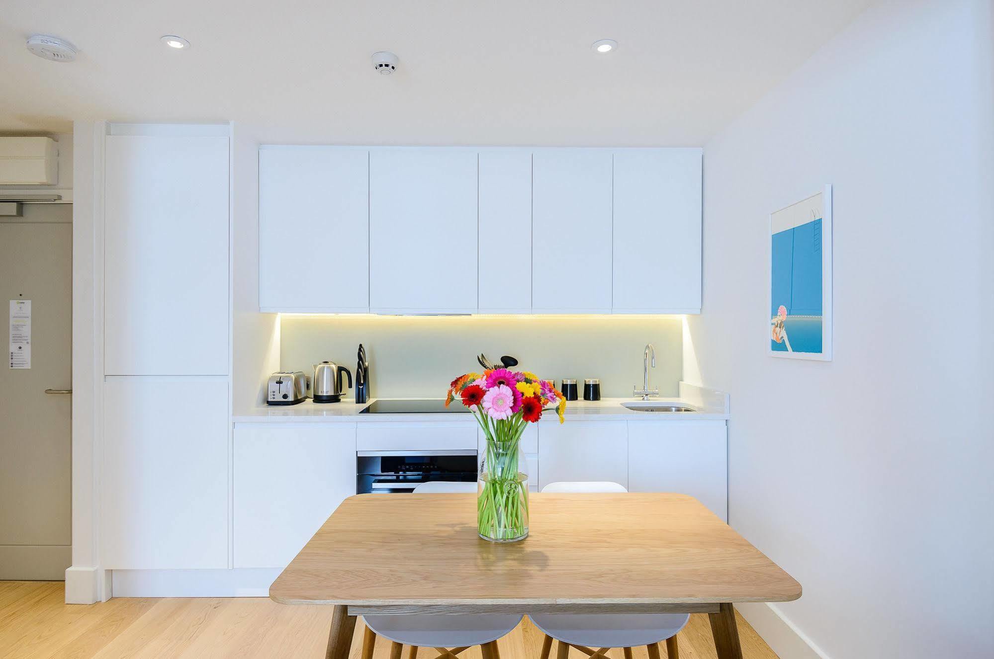 Native Fulham Apartment Londra Exterior foto